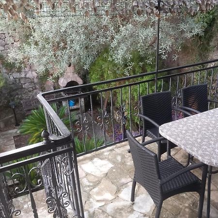 פראסט Holiday Home Stone House מראה חיצוני תמונה