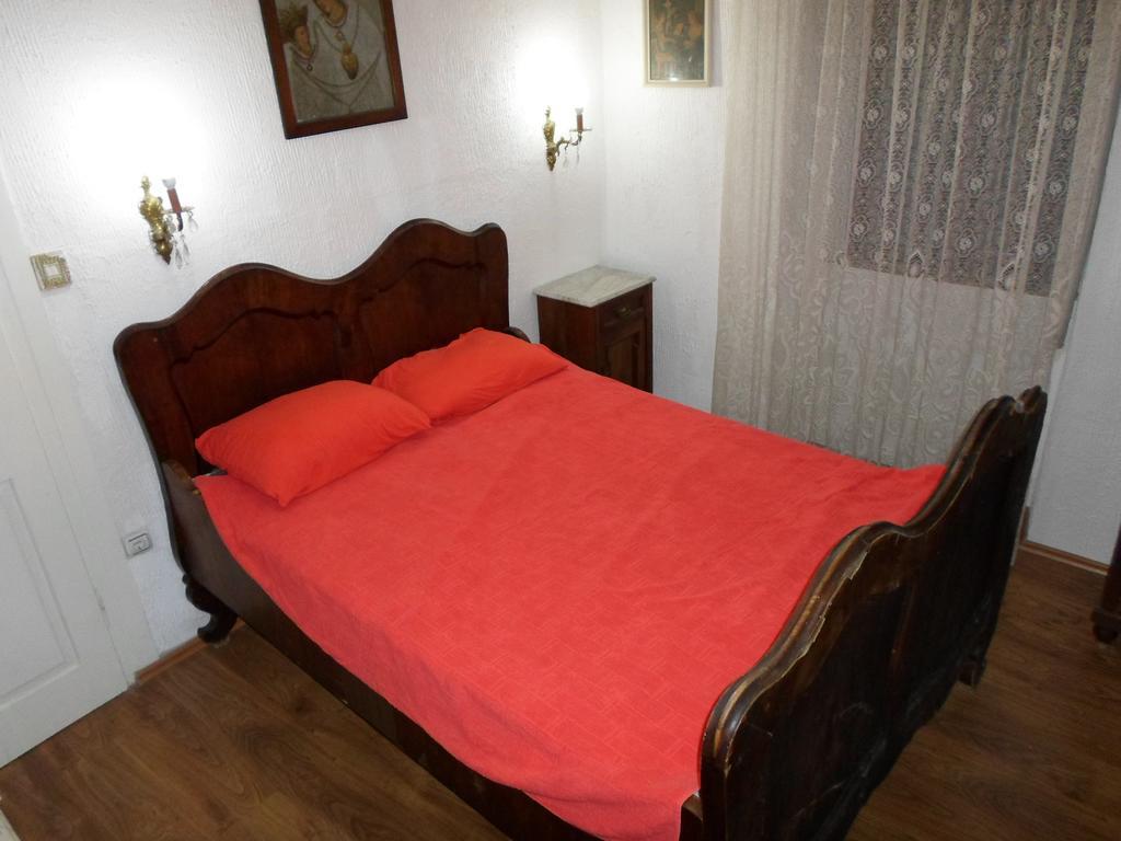 פראסט Holiday Home Stone House מראה חיצוני תמונה