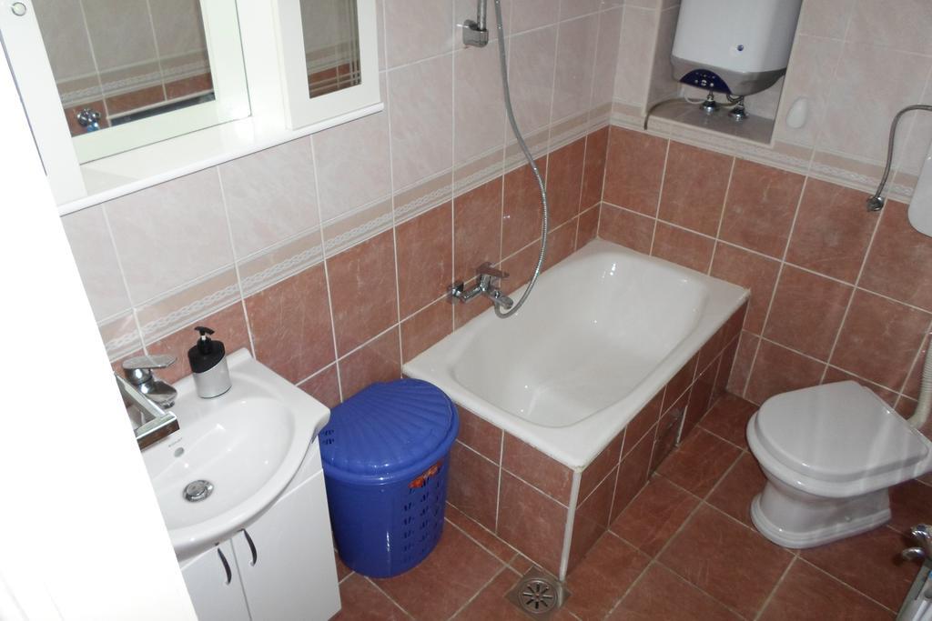 פראסט Holiday Home Stone House מראה חיצוני תמונה